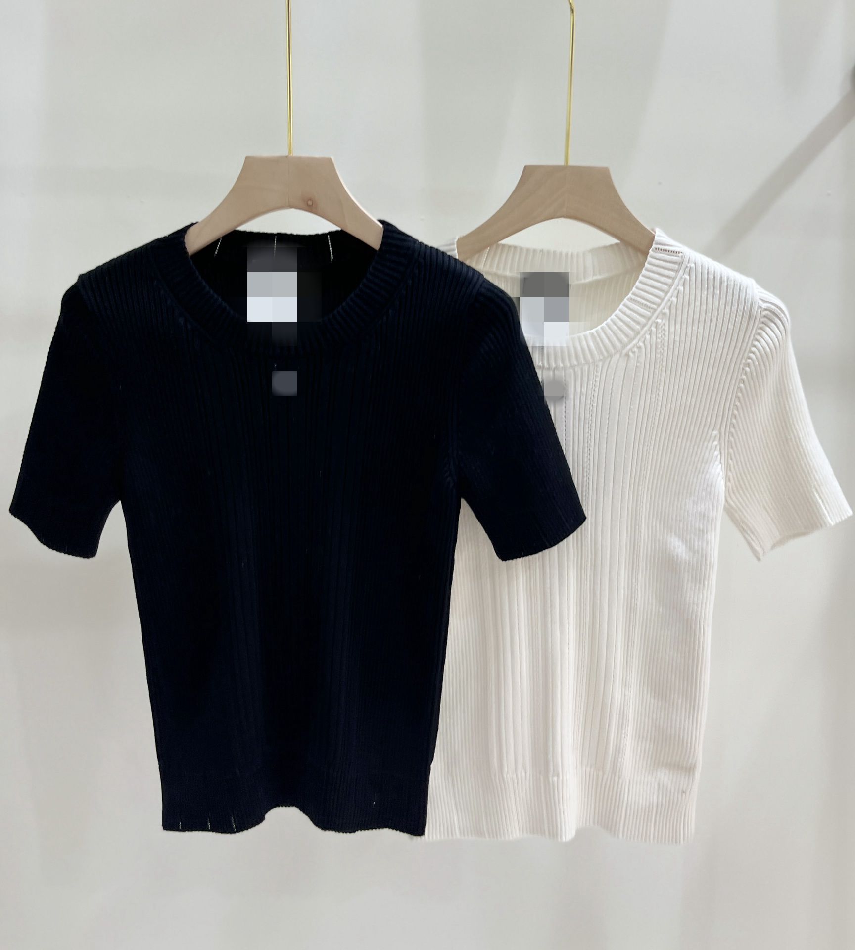 

2023 Black/White Letter Floral Print Women' Pullover Brand Same Style Women' Sweaters DH72