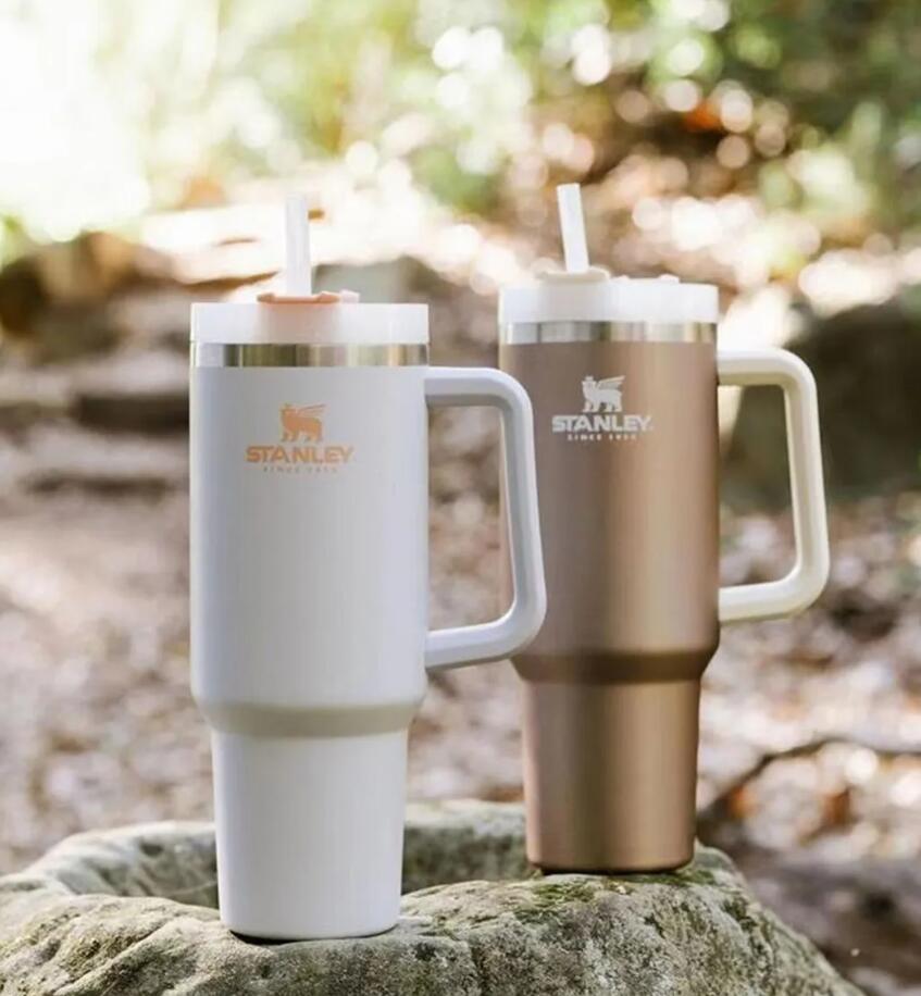 

40oz Stainless Steel Mugs with Logo Handle Lid Straw Big Capacity Beer Tumblers Water Bottle Powder Coating Outdoor Camping Vacuum Insulated Drinking 0219, Multi-color