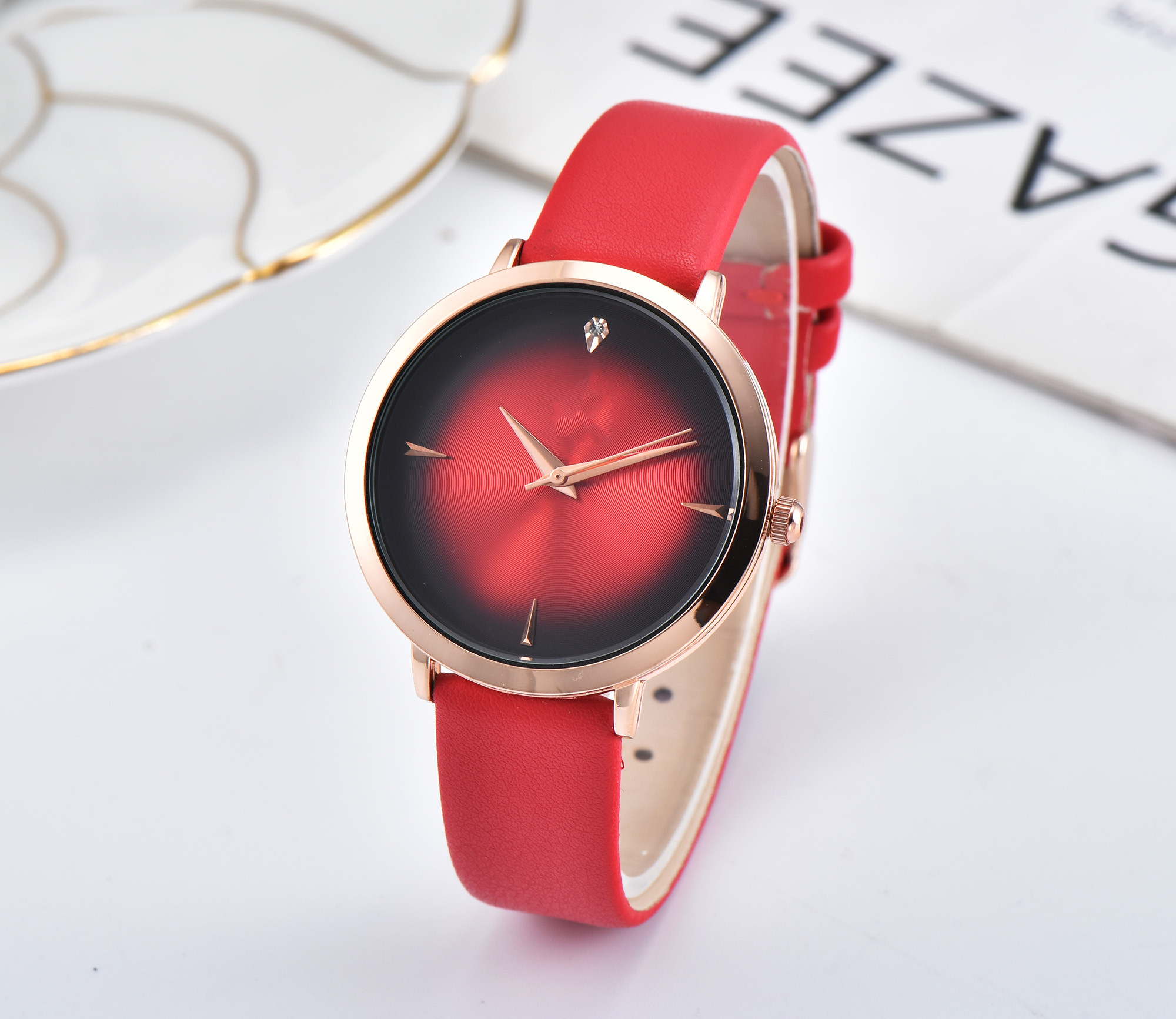

2023 ultra-thin simple quartz women's quartz watch, White
