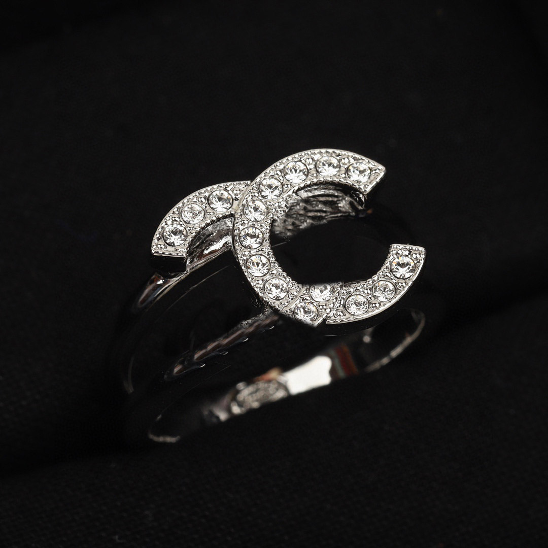 

2023 Luxury quality charm band ring with diamond in silver plated hollow design have box stamp PS3320