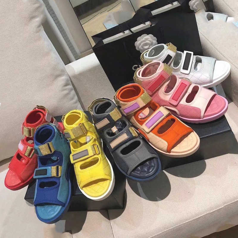 

Shoes 2023 Summer New Little Fragrant Sandals Women's Versatile High top Beach Flat Open toed Shoes Women's Fashion, Red