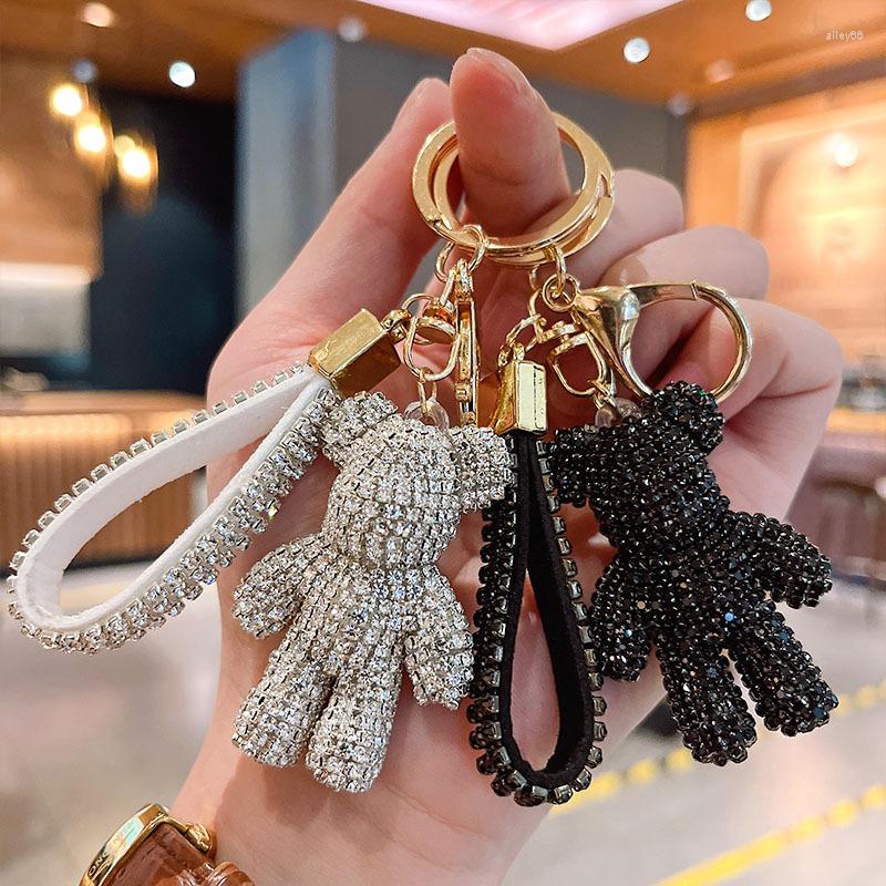 

Keychains Zirconia Violent Bear Car Key Chain For Women Student Bag Pendant Creative Gift Wholesale Llaveros