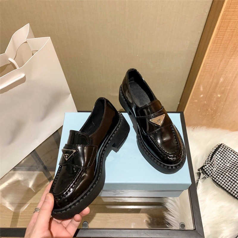 

Shoes Lefu shoes in spring and summer of 2023 new P family triangle standard thick heel small leather shoes British style single shoe women, White