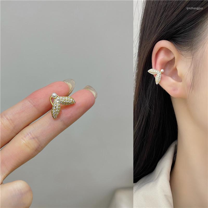 

Backs Earrings Timlee E286 Simple Punk Geometry Fish Tail Imitation Pearl Alloy Clip Ear Cuff Jewelry Wholesale