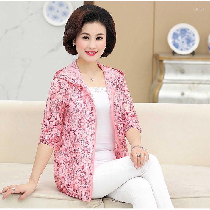 

Women's Jackets Middle-aged Women 2023 Summer Hooded Sun Protection Clothing Female Print Thin Coat Anti-UV Breathable Outdoor Tops N39, Sky blue