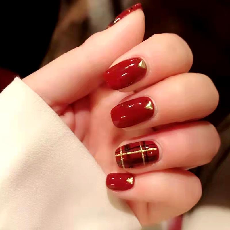 

False Nails 24Pcs Fake Wine Red Nail Patch With Jelly Gel Removable Short Paragraph Fashion Manicure Fully Covered Decoration