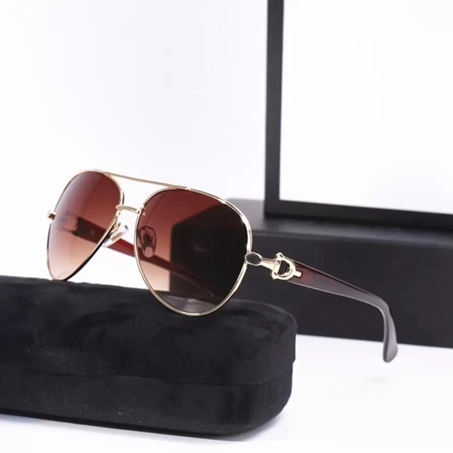 

Mens Polarized Sunglasses Fashionable Adumbral Man Woman Sunglasses Summer Men Women Driving Sun Glasses Designer Gold Frame with Exquisite packing box