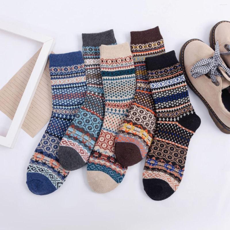 

Women Socks Of 5 Women's Warmth Autumn And Winter Pairs Wave Thickened, Multicolor