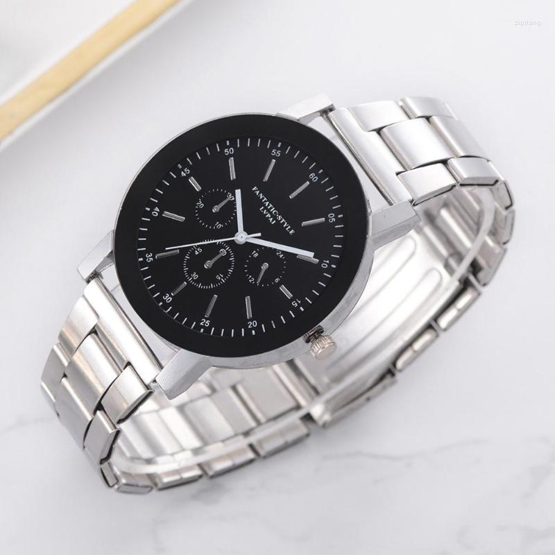 

Wristwatches Fashion Steel Strap Watches Men Selling Comfortable Simplicity Portable Digital Mirror Quartz Analog Wristwatch, Black