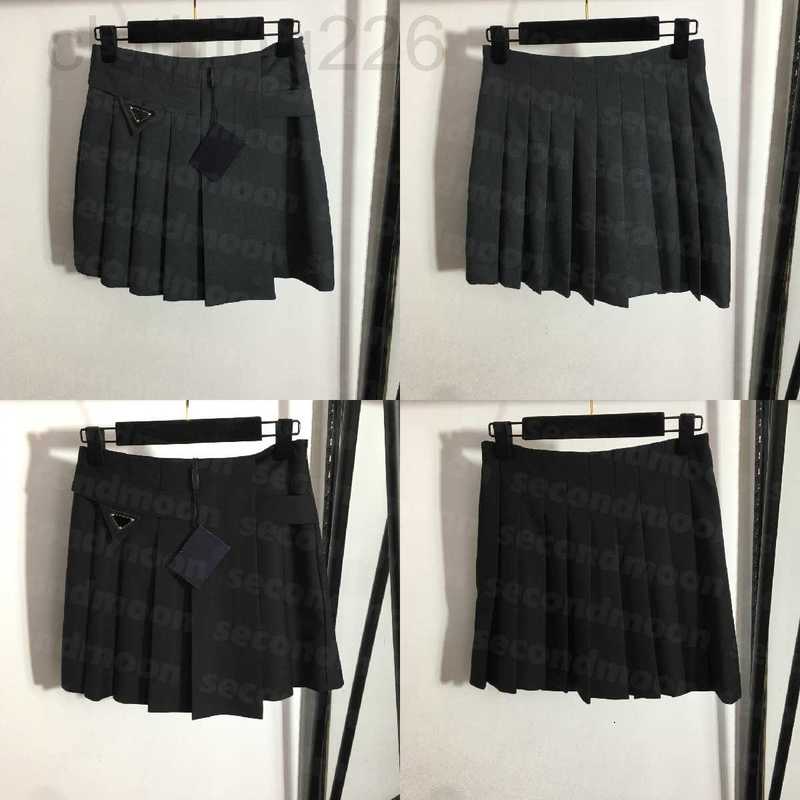 

designer Sexy High Waist Skirts Fashion Pleated Metal Badge Designer Summer Breathable Dress Party Clothing AG75, Black
