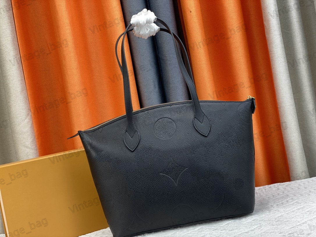 

Totes CarryAll Handbag Large Capacity Totes Women Monograms Embossed Leather Hobo Bags Luxurys Shopping Bag Shoulder Bags M44888