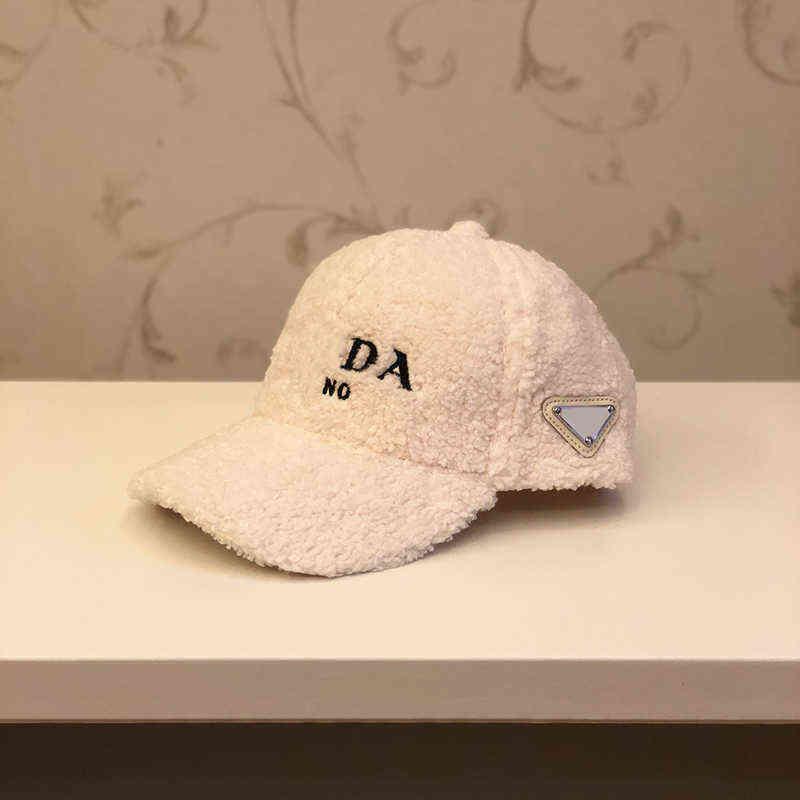 

Fuzzy Baseball Cap Bucket Hat Women Men s Winter Fluffy Designers Mens Bonnet Beanie Trucker p Cashmere Caps D2111101z, Beige