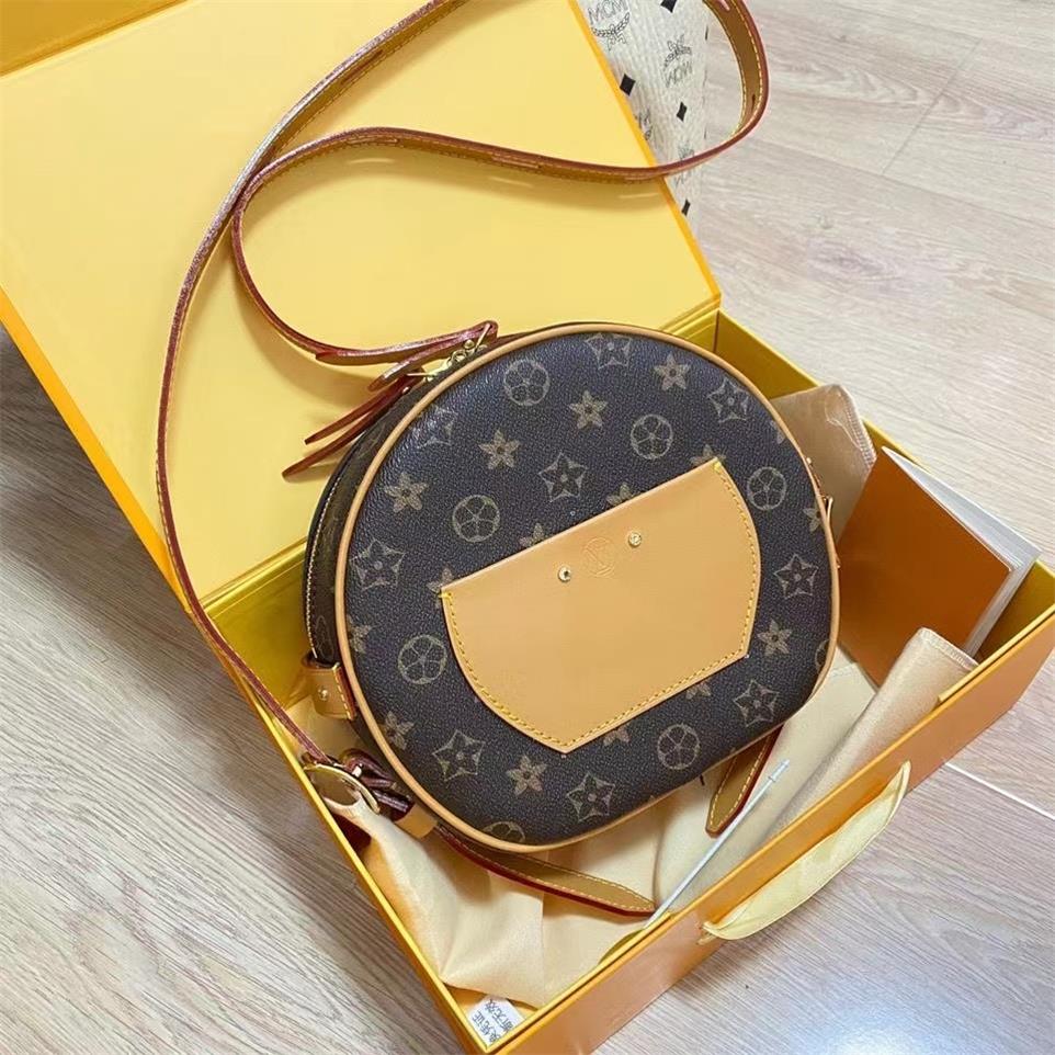 

Shoulder Bags New Vintage Print Crossbody Luxury Pu Leather Bags for Women Retro Round Messenger Bag, Here is the invoice