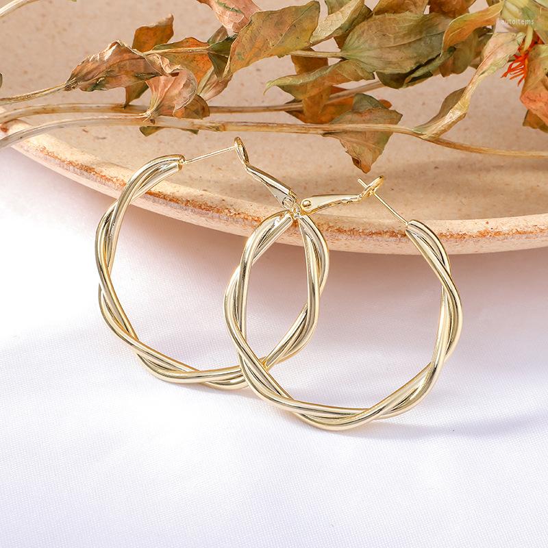 

Hoop Earrings Fashion For Women Alloy Ear Post Gold Circle Earring Jewelry Gift