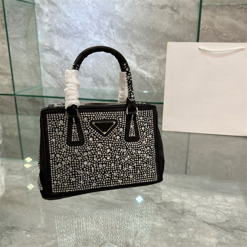 Designer Tote Bag Luxurys Handbags Classic Fashion Rhinestone Crossbody Bag Leather Diamante Shoulder Bags Women Purse