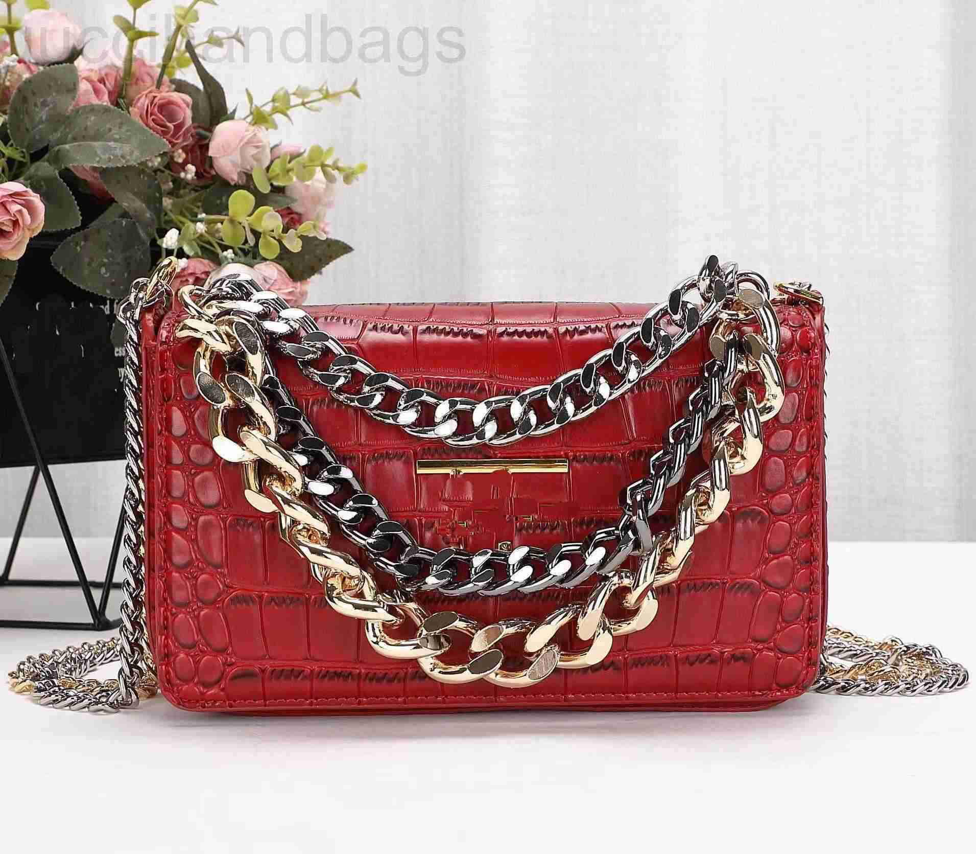 

Luxury Designers Bags Handbags PostmanBags MessengerBags Men And Women Suitable For High Quality Nylon Material Size Classic, Just box