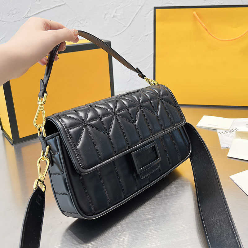 

Evening Bags High Quality Pin Baguette Bag Chains Crossbody Letter Axillary Plain women Leather Thread Hasp Hardware Fashion Lady Wallet, Dark grey