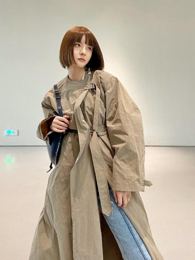 

Women' Trench Coats Women Coat 2023 Autumn And Winter Commuter Belt Round Neck Long-sleeved Loose Long All-match, Khaki