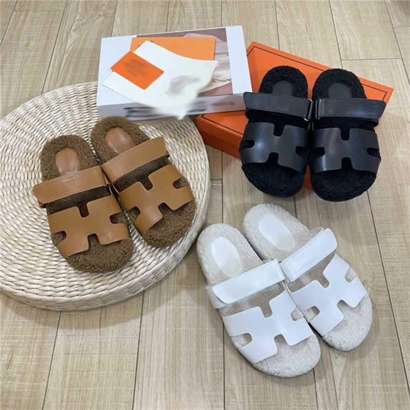 

Woolen slippers Women wear fashionable flat slippers Comfortable wear, Black