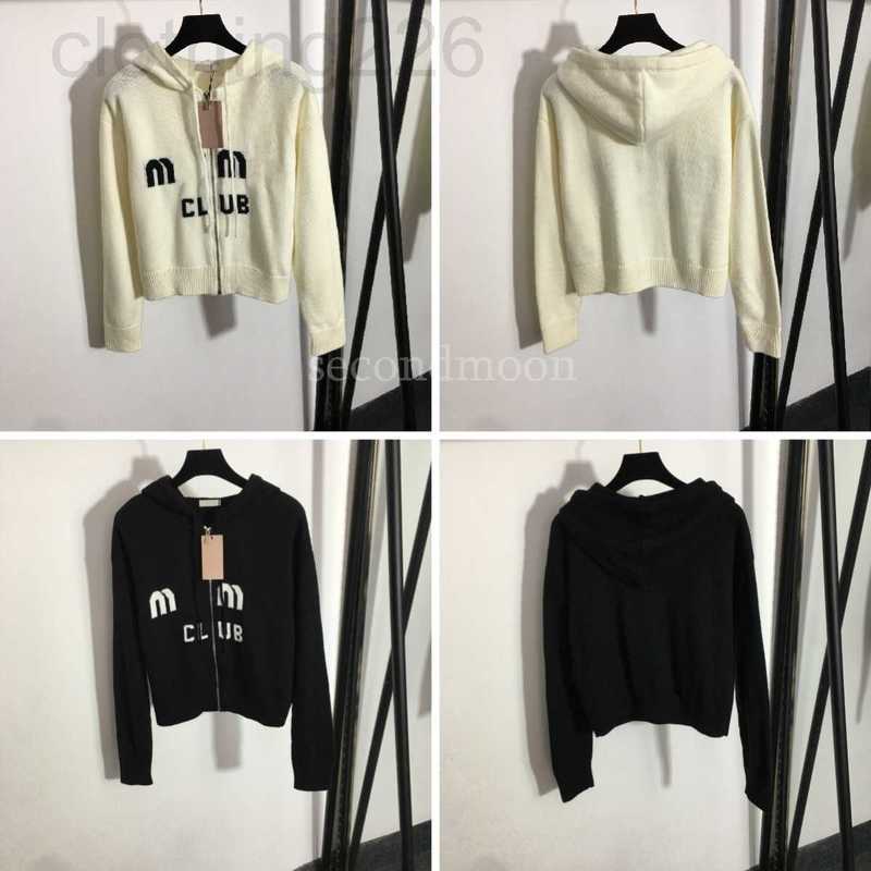 

designer Wool Knits Coat Women Hooded  Winter Keep Warm Outerwear Letter Jacquard Designer T5G5, Beige