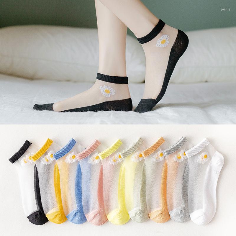 

Women Socks 2023 Summer Ultrathin Ankle Transparent Daisy Embroidery Lace Silk Elastic Cute Girls Short, 1 pair light green