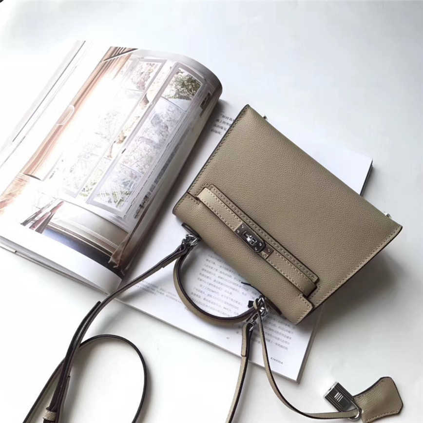 

2023 Women Bags Factory Handbags 55%off generation small mini handbag women leather silver buckle Designer Luxury Shoulder Handbags, Rose red