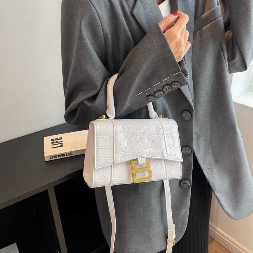 

2023 Women Bags Factory Handbags 55%off Small Design Women One Shoulder Crossbody Handbag Texture Hourglass Bag Designer Luxury Shoulder Handbags, White9