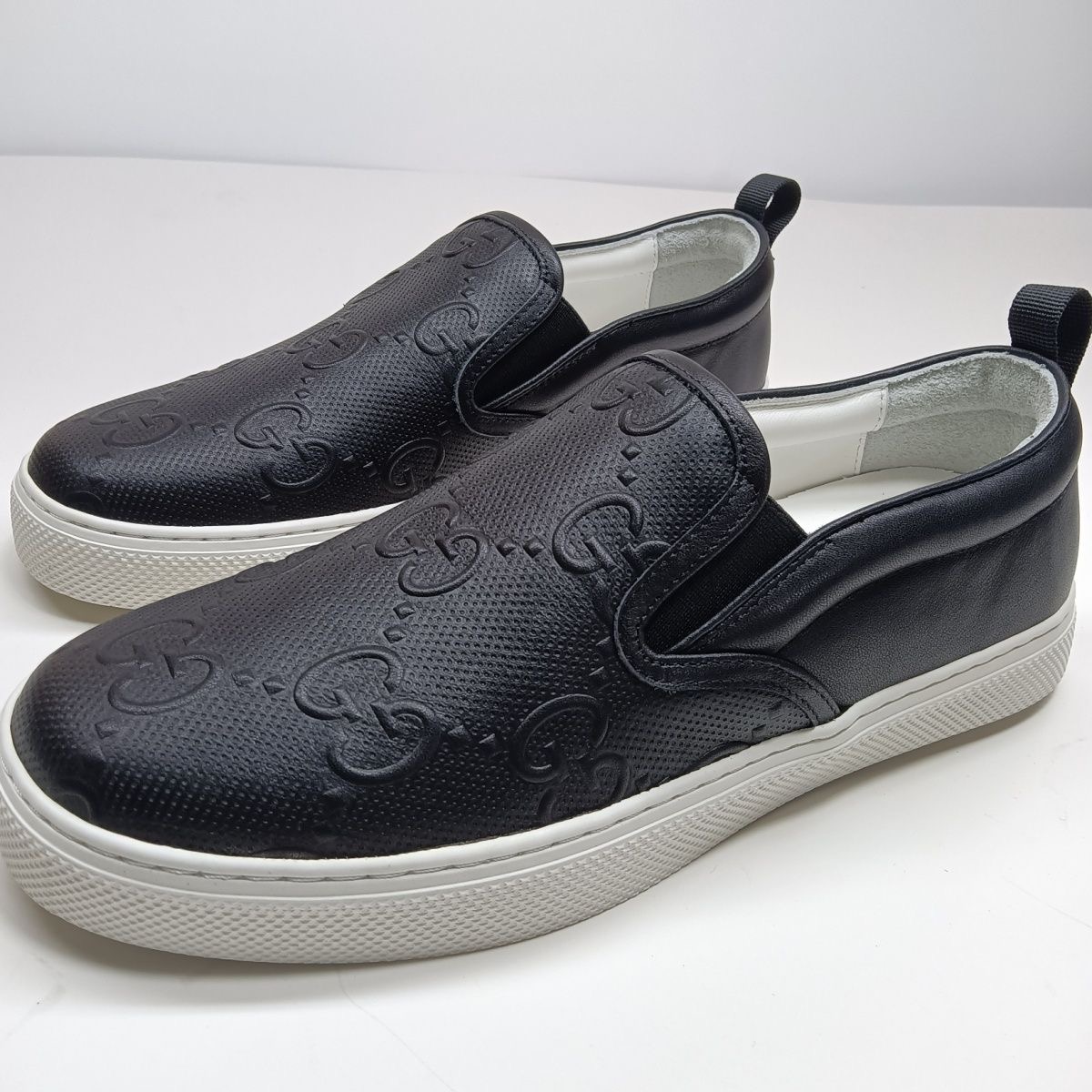 2023 tide men's spring and autumn models of leather embossed men's shoes classic casual comfortable trendy men's leather shoes