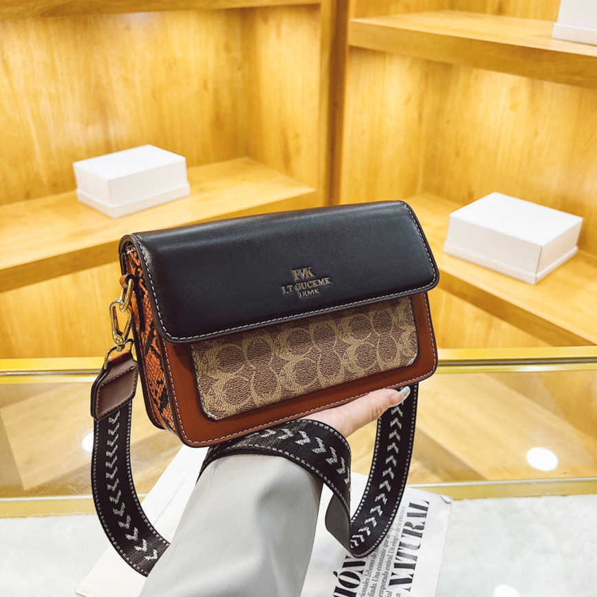 

2023 Women Bags Factory Handbags 55%off Women Shoulder Small Square Versatile Red Bag Designer Luxury Shoulder Handbags, Black5