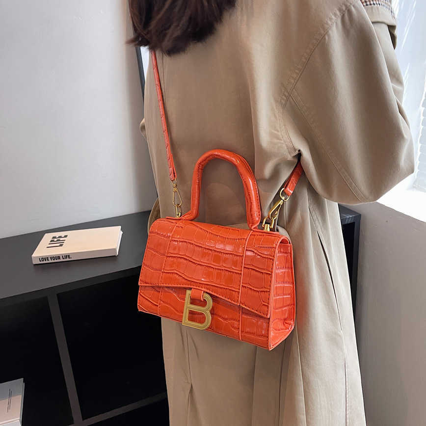 

2023 Women Bags Factory Handbags 55%off women's single-shoulder handbag Designer Luxury Shoulder Handbags, White8