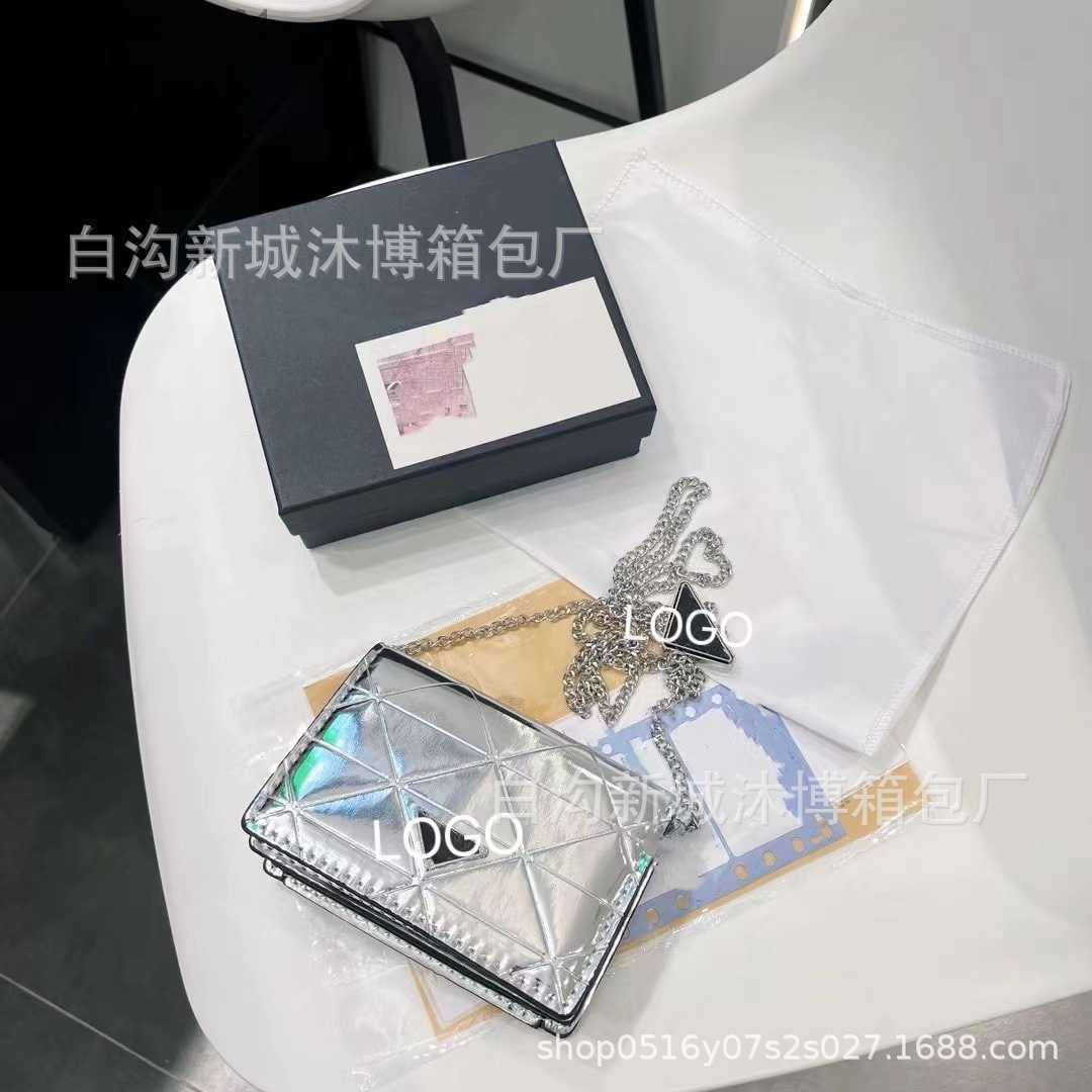 

Designer Women Bags Spring and Summer Mini Chain Rhombus Small Square Bag Women's Bag Fashionable Bright Face Single Shoulder Messenger Bag, Silver9
