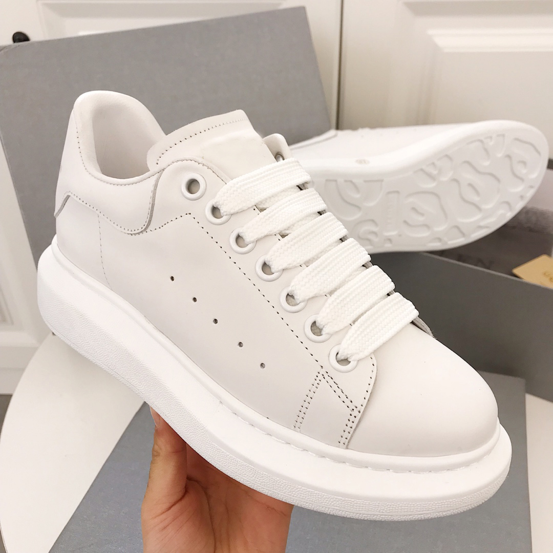 

Luxury Designer high-quality Women Nylon Casual Shoes Gabardine Classic Canvas Sneakers Brand Wheel Lady Stylist Trainers Fashion Platform Solid Heighten 2006723