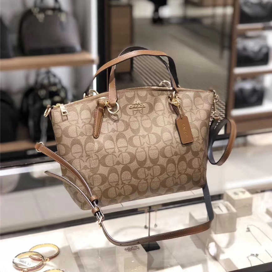 

2023 Women Bags Factory Handbags 55%off portable bun Designer Luxury Shoulder Handbags, Black coffee