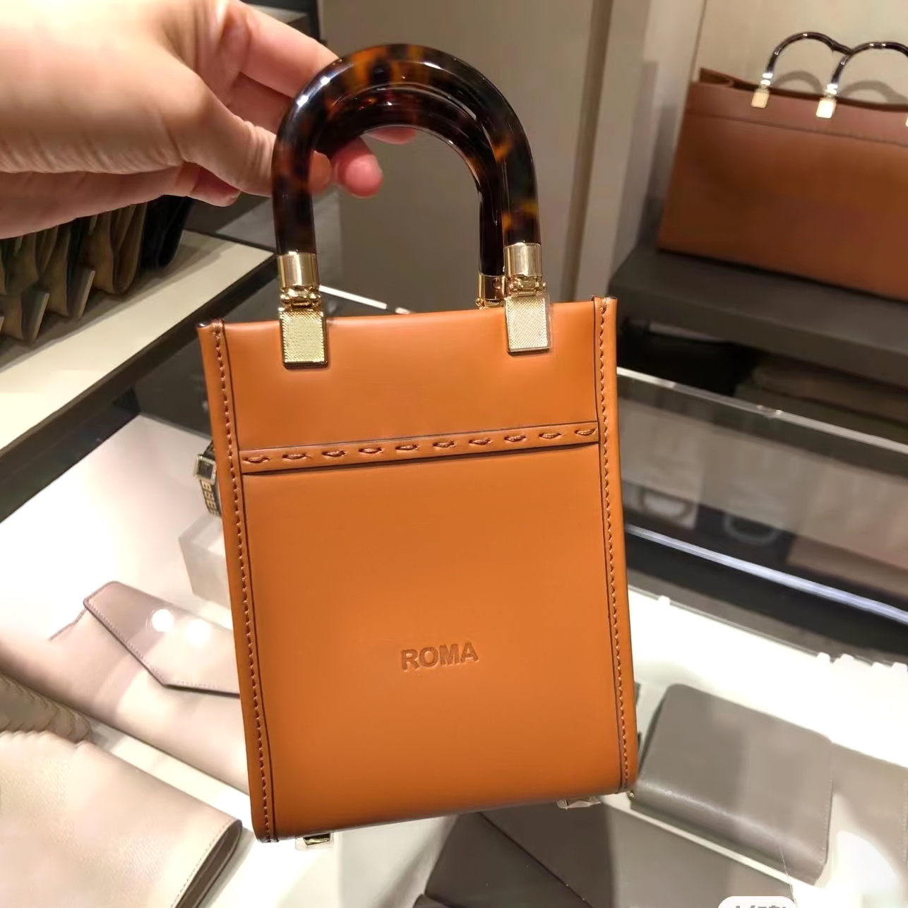 

fendace mini Crossbody totes bag Luxurys Designers handbags Leather grip shoulder Letter logo womens mens classic small pochette sunshine Roma travel clutch bags, Blue
