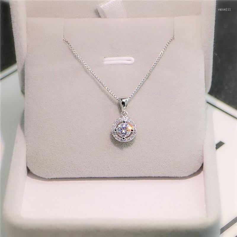 

Pendant Necklaces 925 Sterling Silver Zircon Round Necklace Female Fashion Dove Egg Single Diamond Clavicle Chain Birthday Gift