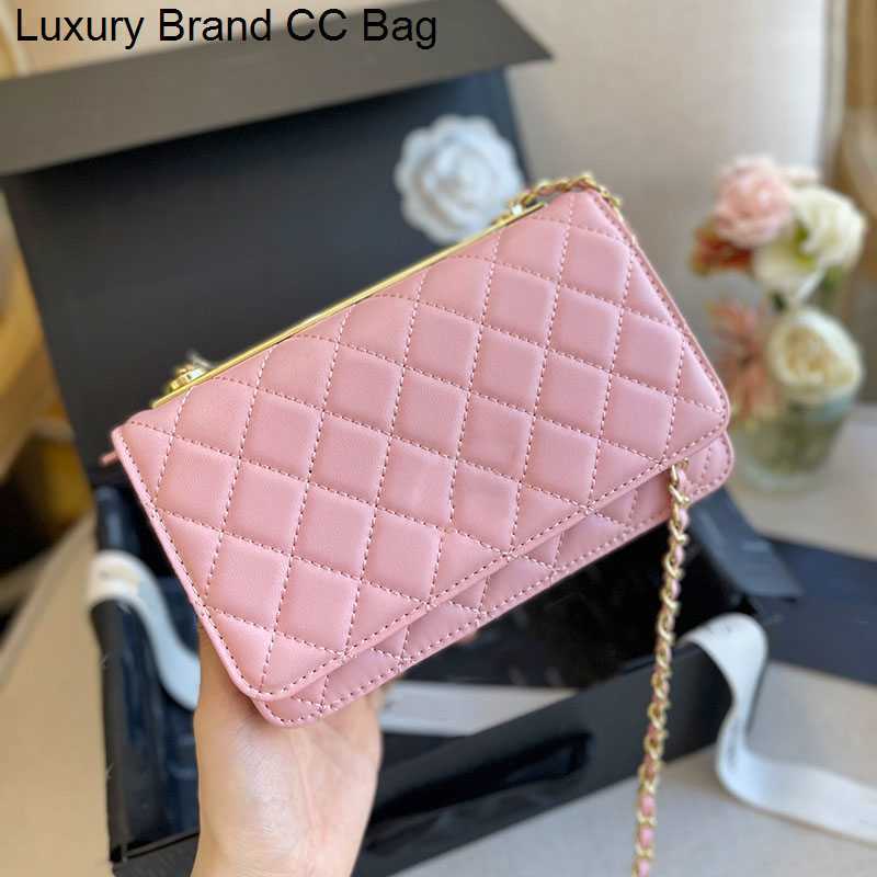 

CC Shoulder Bags Lambskin Trendy Designer Bags 19 Series Wallet On Chain Matelasse Quilted Classic Flap Fashion Purse Card Holder Gold Hardware Phone Pocket, Red