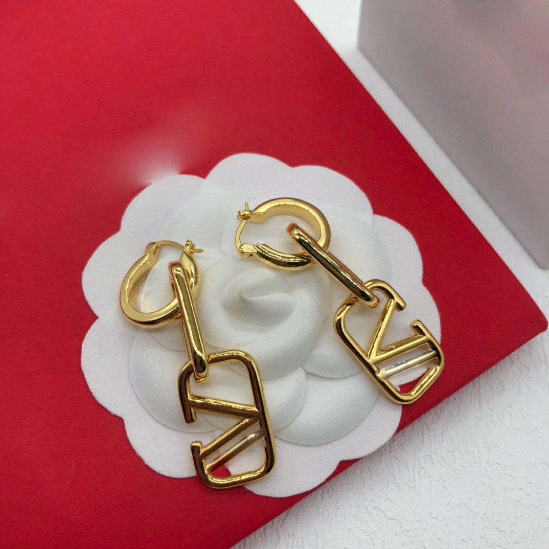 

2023Fashion Golden Earring For Women Jewelry Designer Earrings Womens Diamond Earrings Luxury Square V Stud Designers Studs Hoop