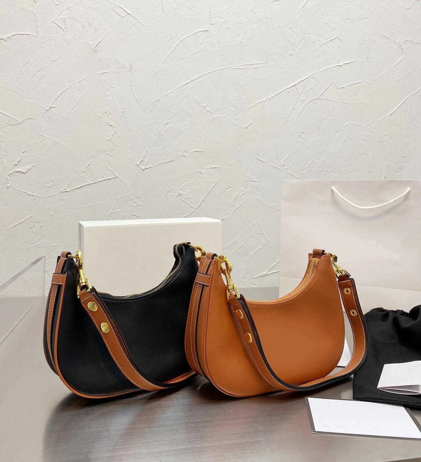 

9a Sales Fashion CL Hobos Luxury Women Bags Ladies Vintage Shoulder Bag Handbags Letters Calfskin Leather Designs Designer bag, Black