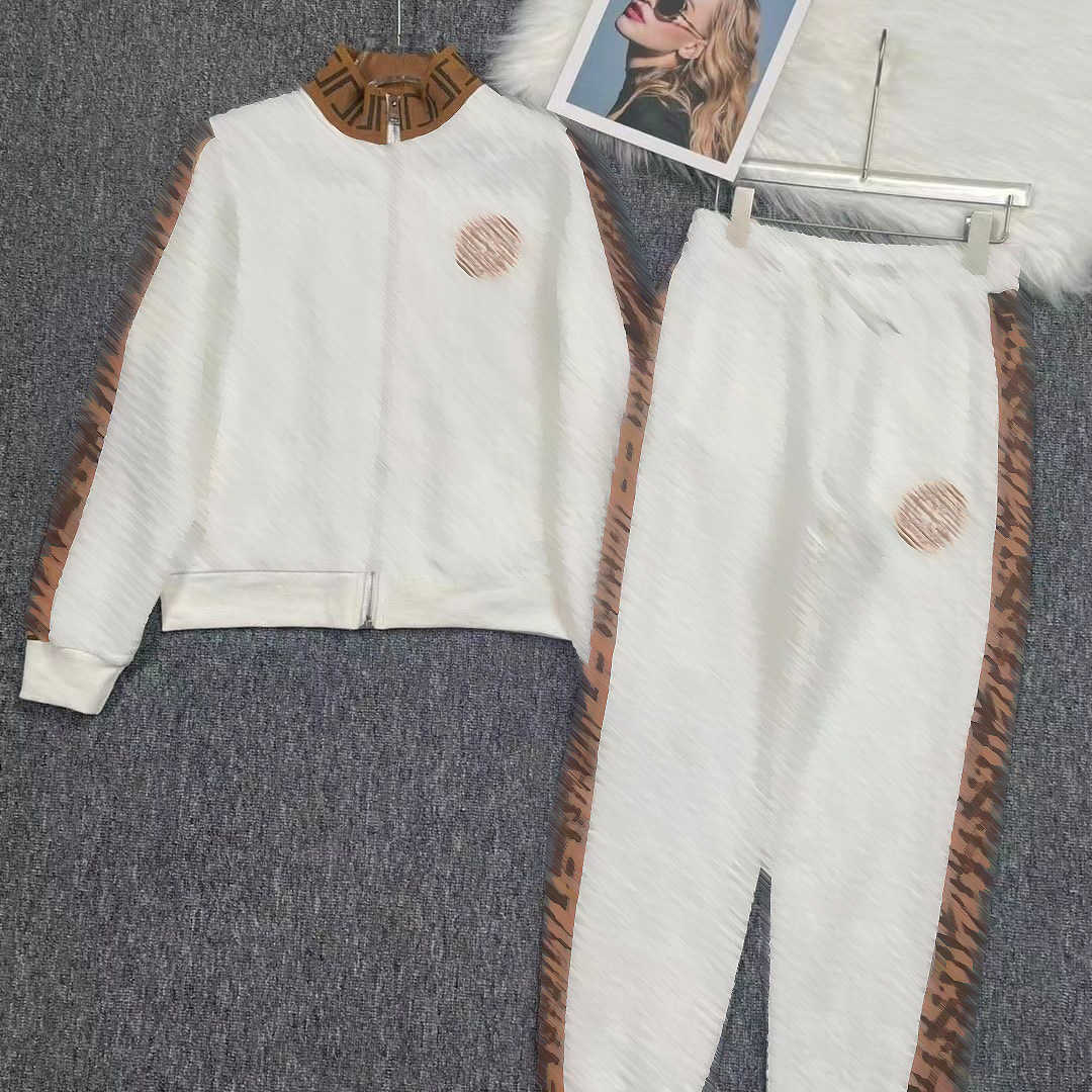 

23ss Designer Autumn new men women Sports suit hooded zippered coat casual pants set collar logo Knitted print clothing, Black