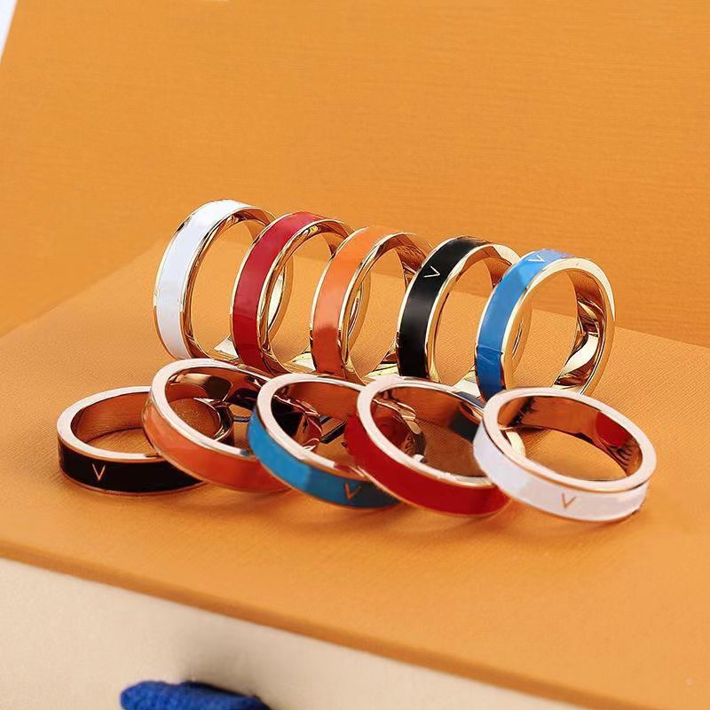 

New high quality designer titanium steel band rings fashion jewelry men's simple modern ring ladies gift