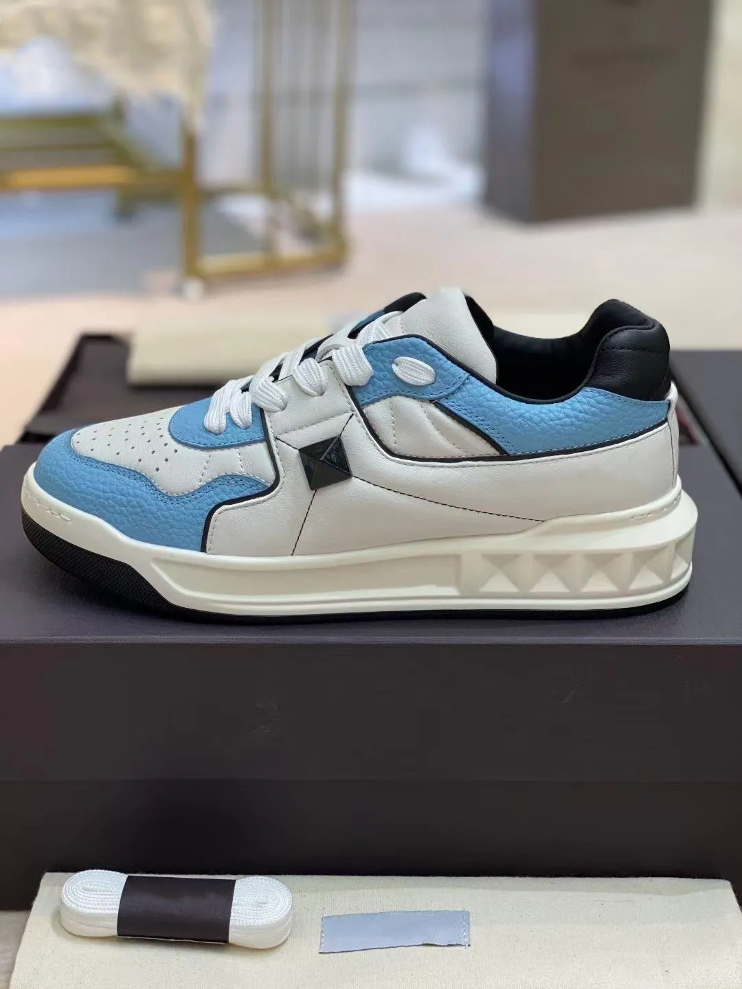 

Stud Shoes Leather Shoes Sneakers Walking S1 Womens Mens Studded Camo Valentinoes Valentinoity Camouflage Rockrunner Sneaker With Metal fhl FpZ