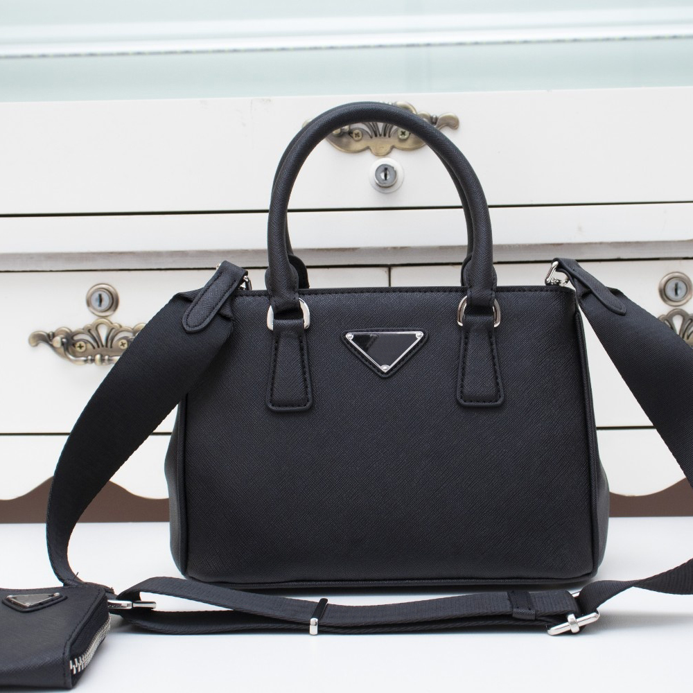 

Designer Cowhide Tote: Luxury Handbag with Wide Strap, White