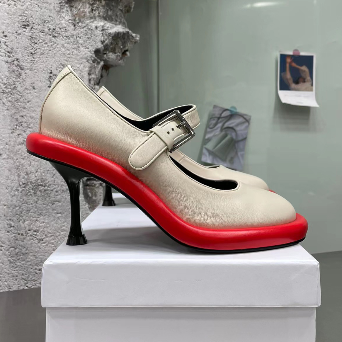 

Comfortable dress shoes Slim high heel toe shoe Round toe binding ankle strap buckle Leather designer fashion casual high heels womens boat shoes, White