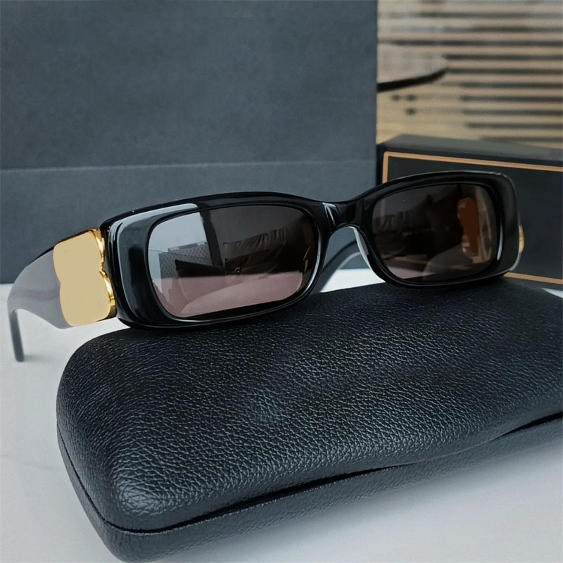 

Designer luxury sunglasses woman man shades eyeglasses unisex creative frame retro style lentes de sol with hollow letter climbing shopping lunette de soleil