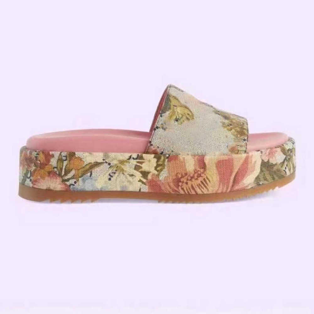 

Slide Designer Womens Sandals Slippers Flip Flops Luxury Flat Thick Bottom Embroidery Printed Rubber Leather Women Dress Shoes Wedges Sandal Beach NO298A