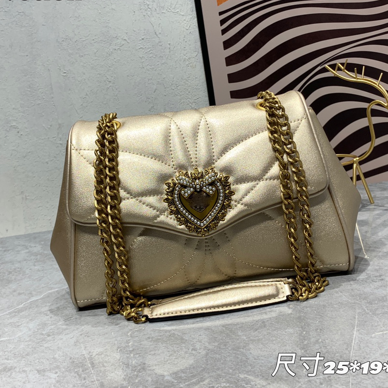 

Sheepskin Shoulder Bags Devotion Handbag Sewing Flap Women Chain Cross Body Purse Genuine Leather Gold Hardware Accessories Fashion Letter Pearl Decoration