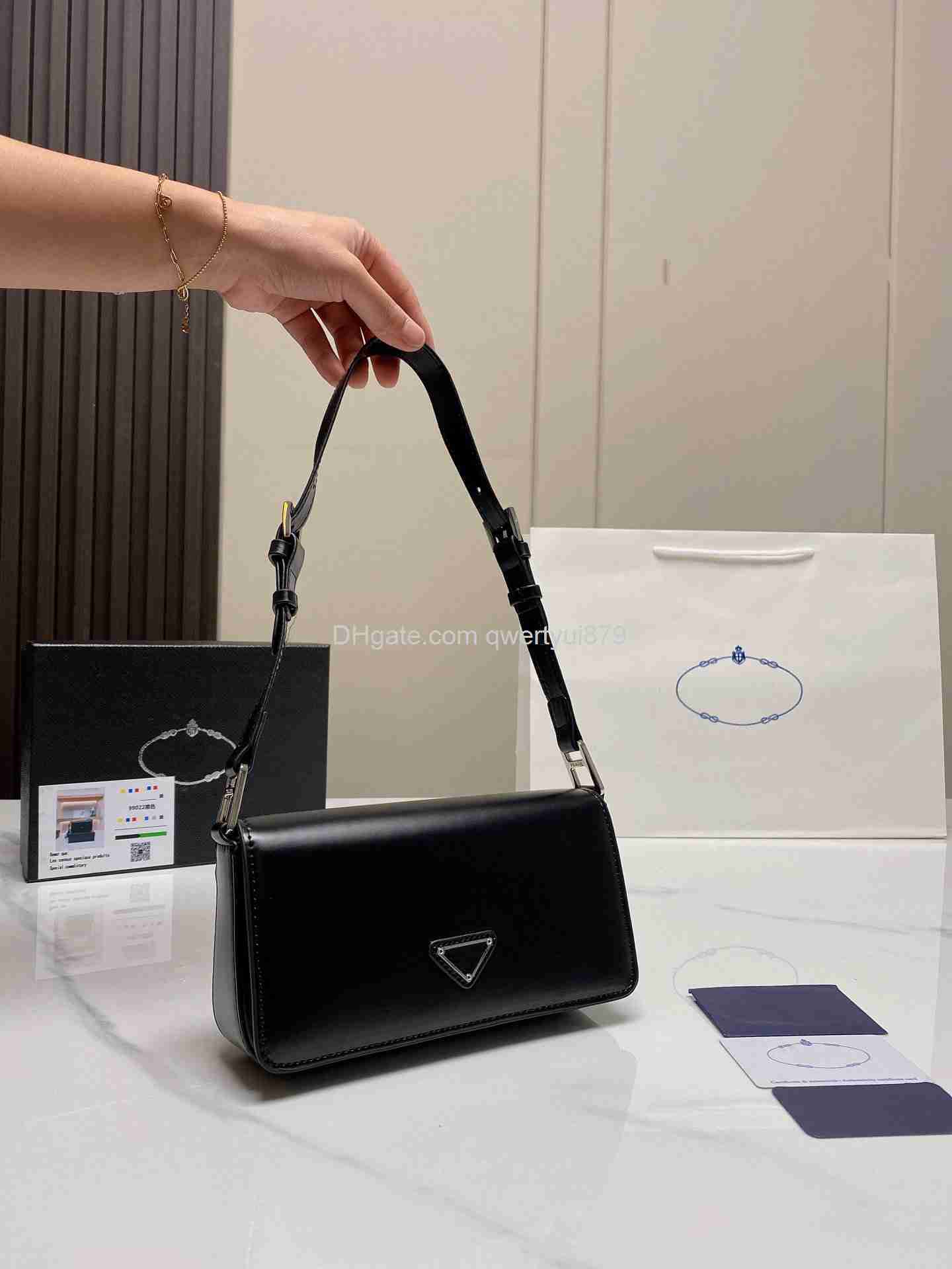 

Shoulder Bags Black CLEOs Women Designers Luxurys Shoulder Bag High Quality Leather Classic Brand Underarm Hobo Bags Fashion Lady Purses Wholesale 022623H, Pink