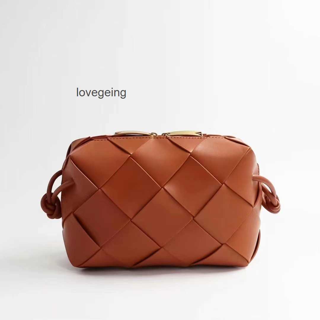 

Cassettes Leather Green Venetas Camera Bags Square Small Designer Messenger Bag Woven 2023 for Bottegas Women Cibj, Rose red-