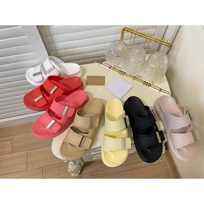 

Womens thick slippers silver buckle flat slippers summer casual Roman shoes buckle beach sandals