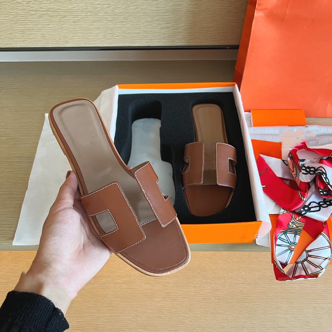 

2023 Fashion Genuine Leather Women Oran slippers 100% leather Summer Luxury Flat Slides Ladies Beach Sandal Party Wedding Oran Slipper